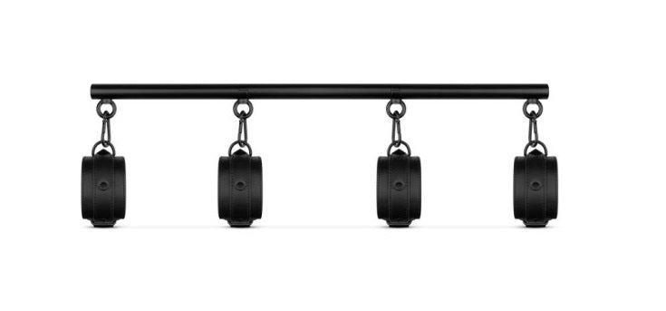 Bedroom Fantasies Adjustable Spreader Bar Black