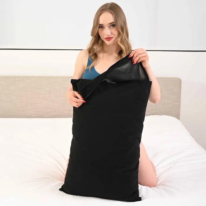 Sportsheets Pivot Pillow Protector Waterproof Black