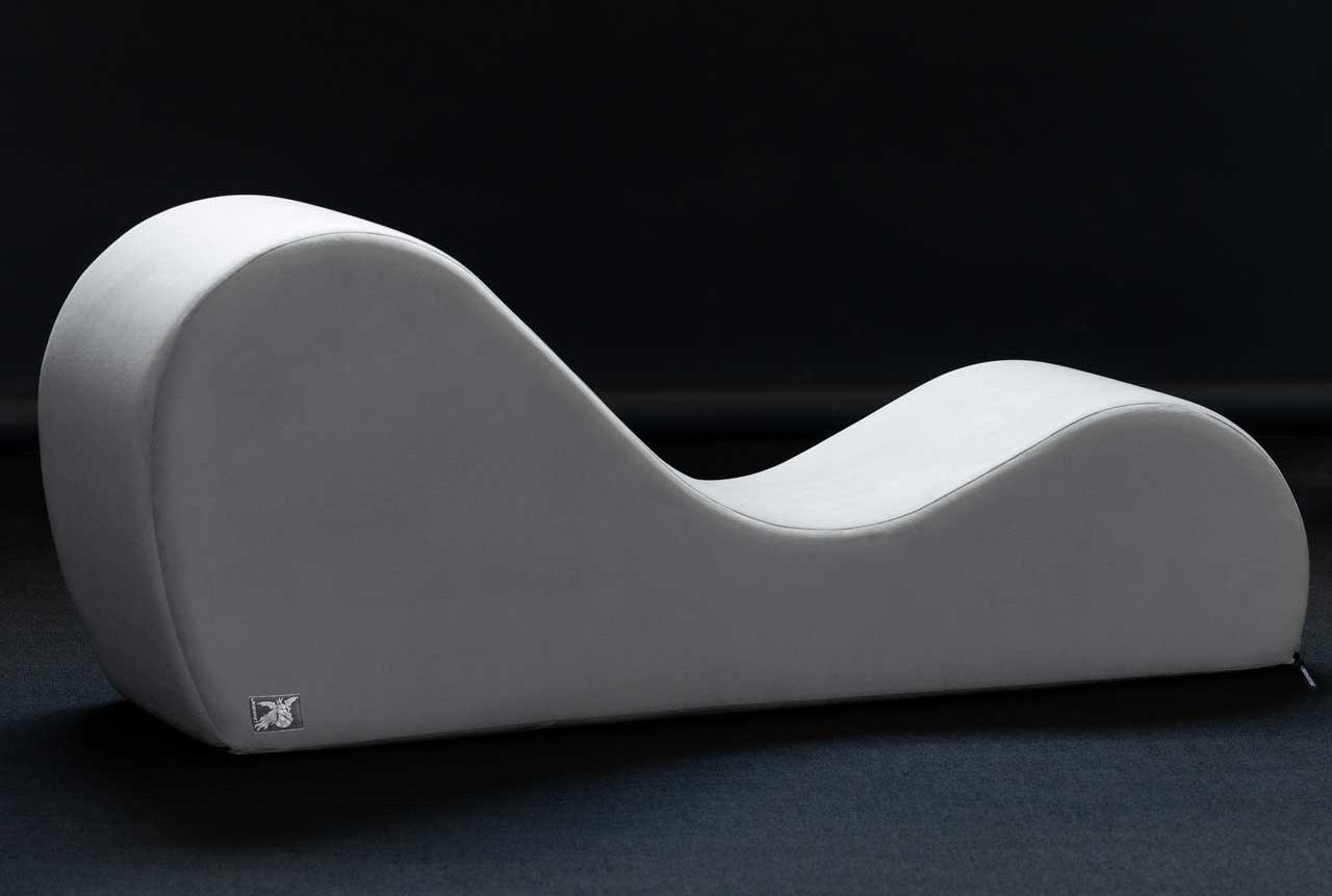 Liberator Cello Chaise