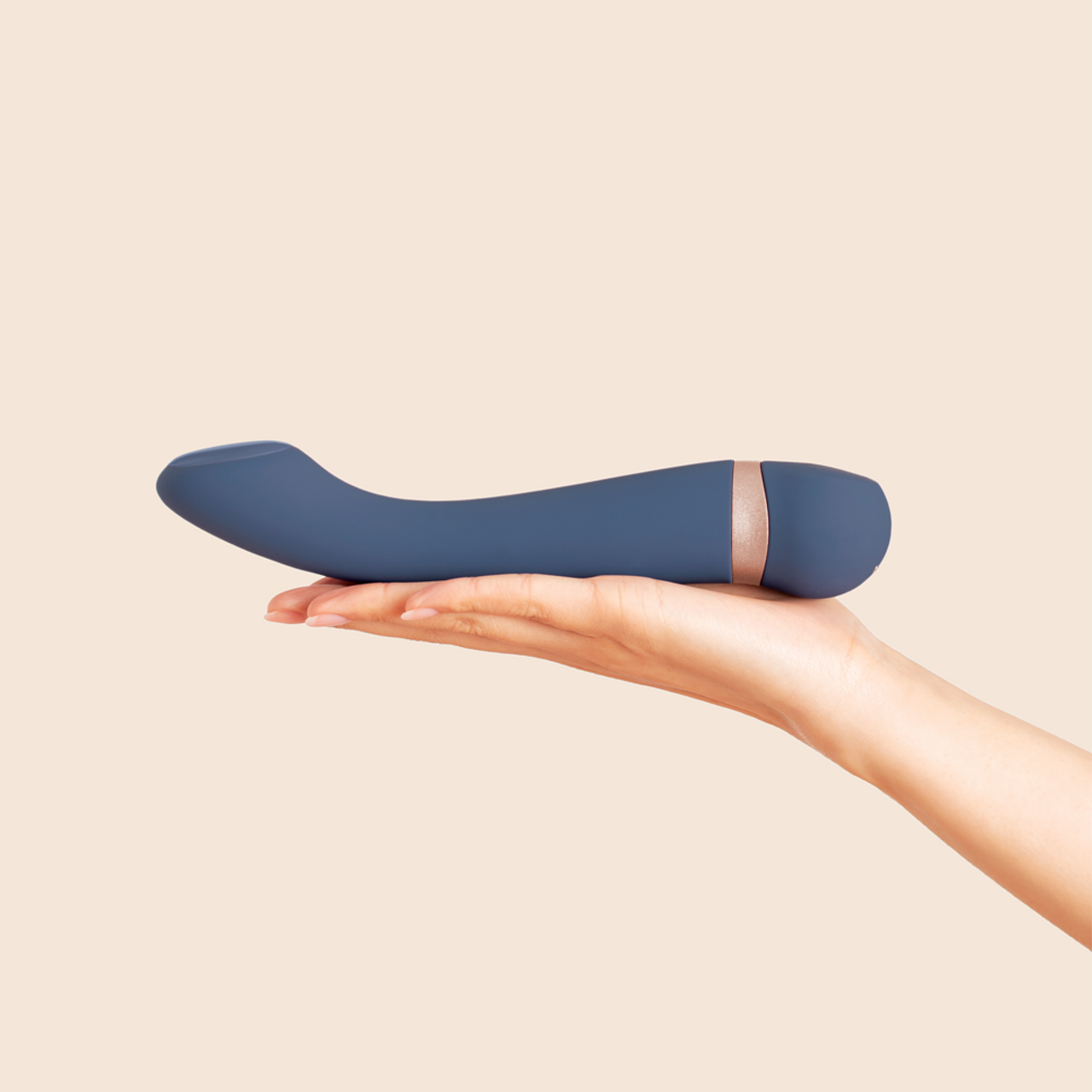 Clio Deia The Hot & Cold Temperature Changing G-Spot Massager Vibrator